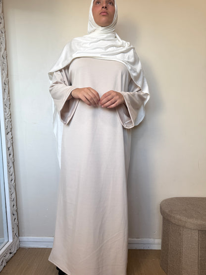 Abaya Pull