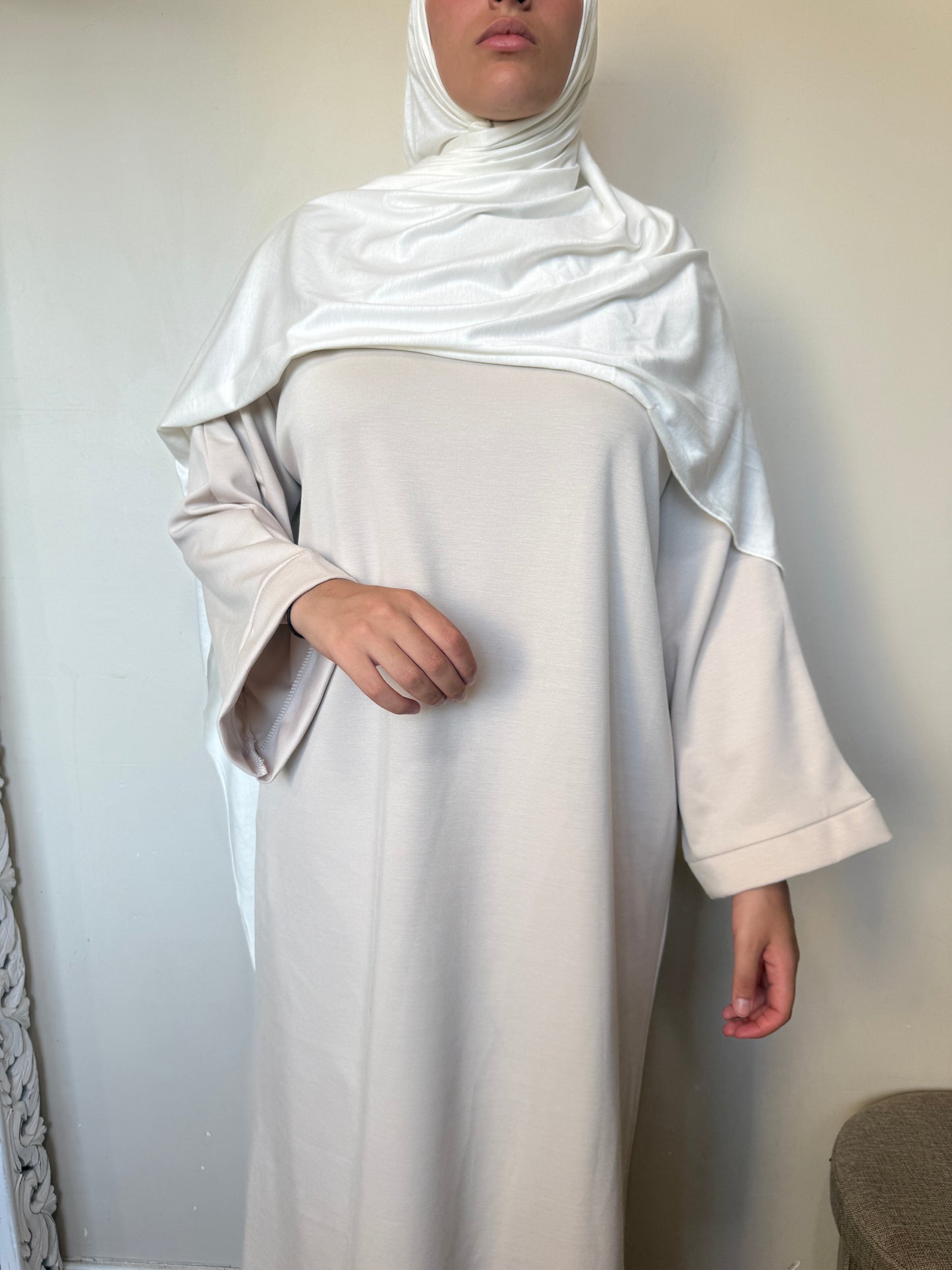 Abaya Pull