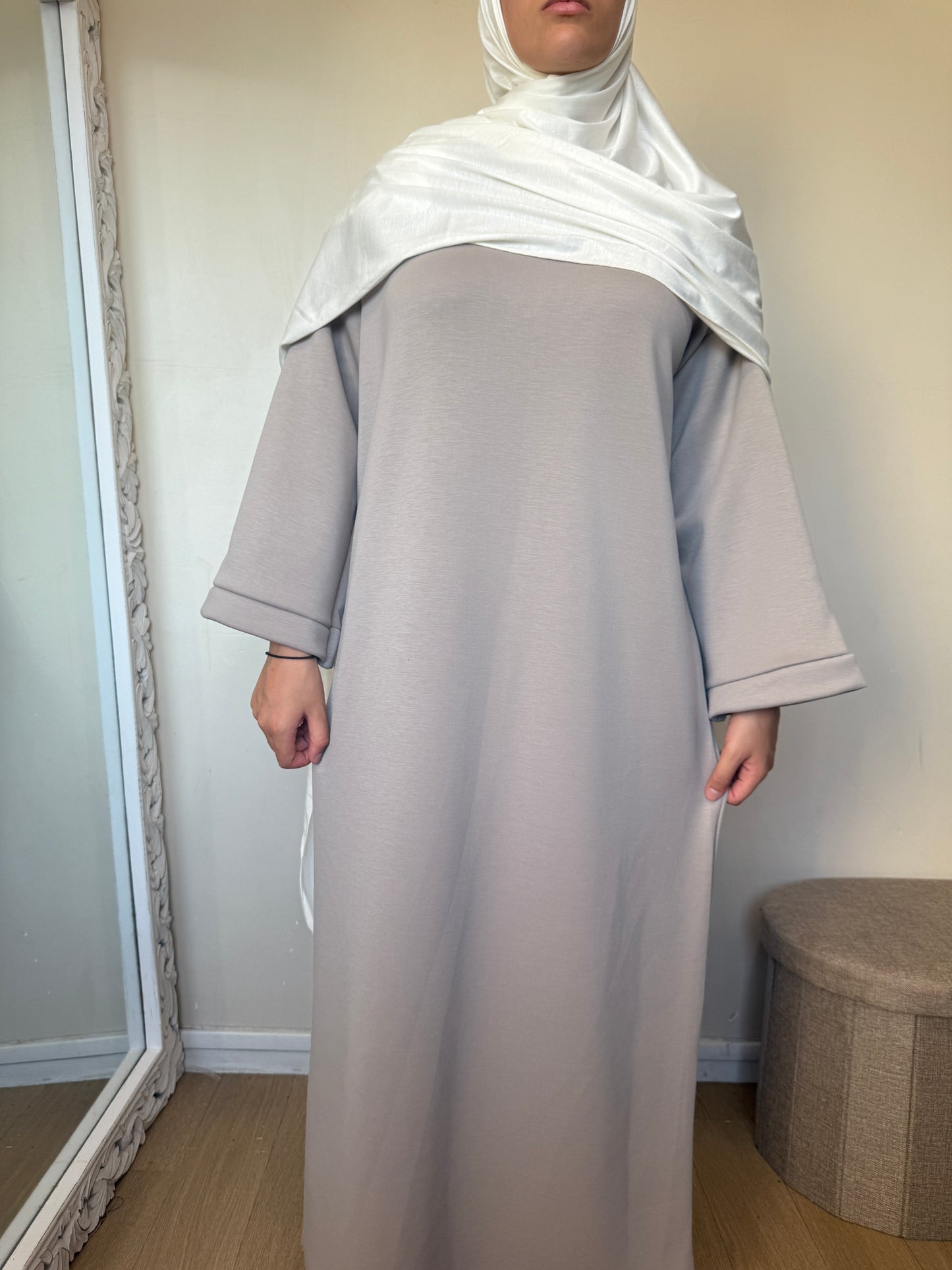 Abaya Pull